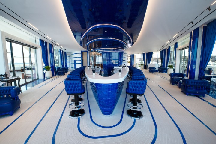 Sindalah marina lounge — destination context